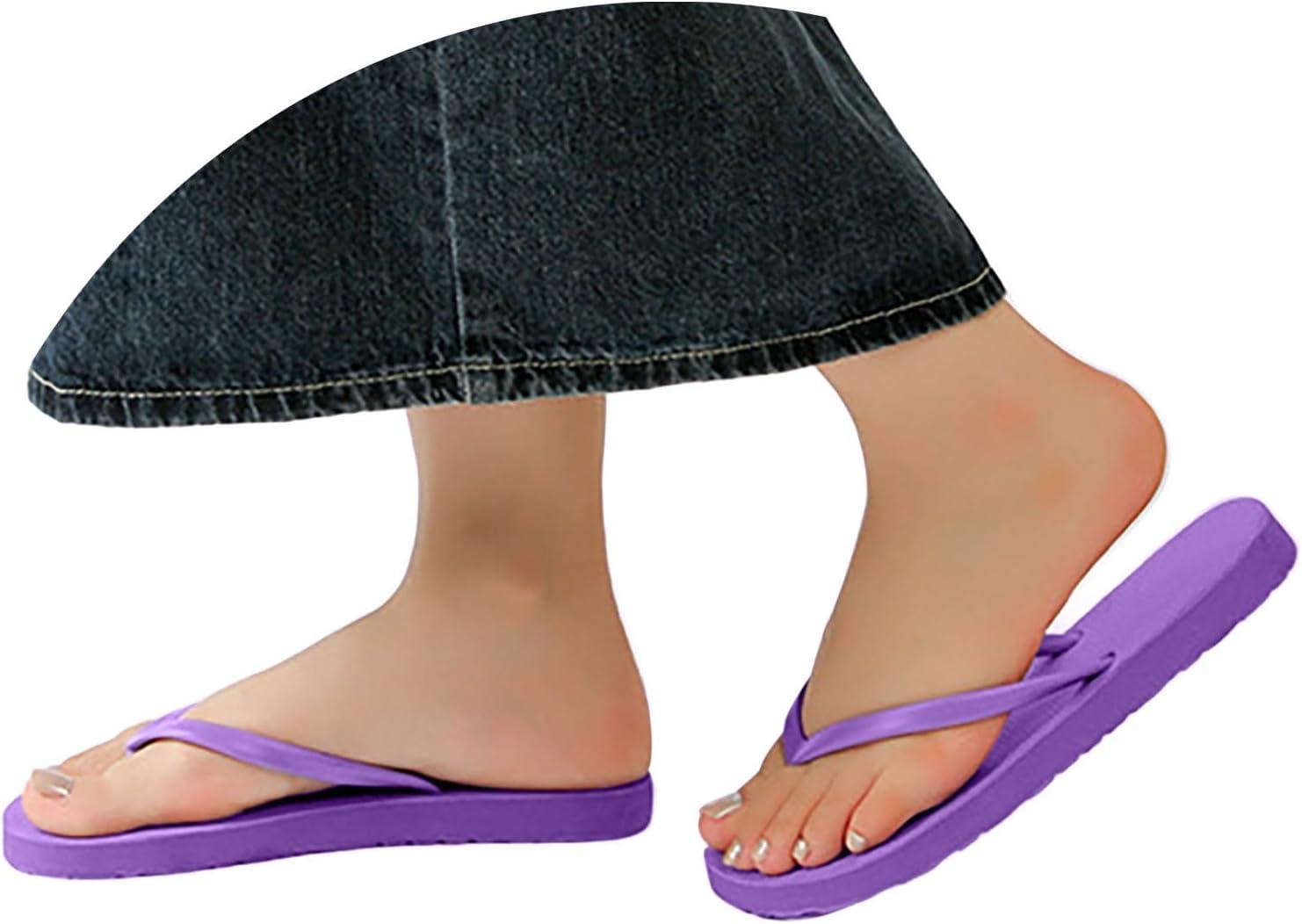 imageTongs pour Femmes Pantoufles de Douche pour Femmes Sandales Plates adaptes la Salle de Bain dt la Plage Piscine Tongs lgres et Basiques en Chaussures Scurit FemmesViolet