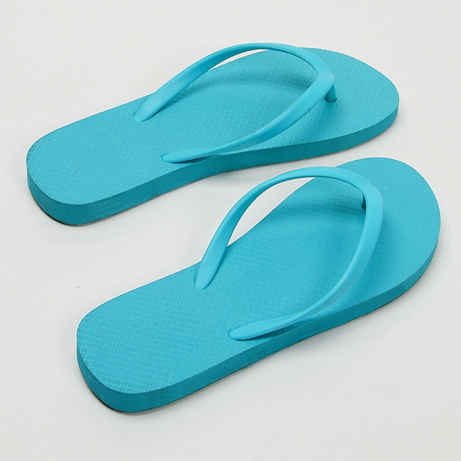 imageTongs pour Femmes Pantoufles de Douche pour Femmes Sandales Plates adaptes la Salle de Bain dt la Plage Piscine Tongs lgres et Basiques en Chaussures Scurit FemmesBleu Ciel