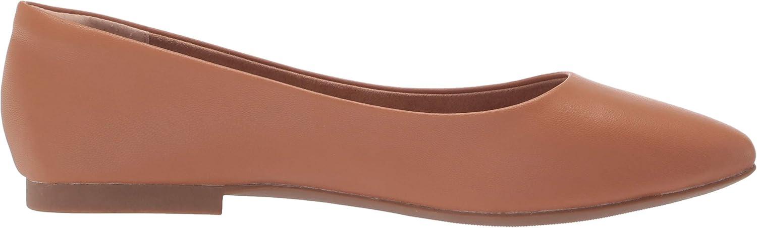 image:imageAmazon Essentials Femme Ballerines Bout PointuChameau