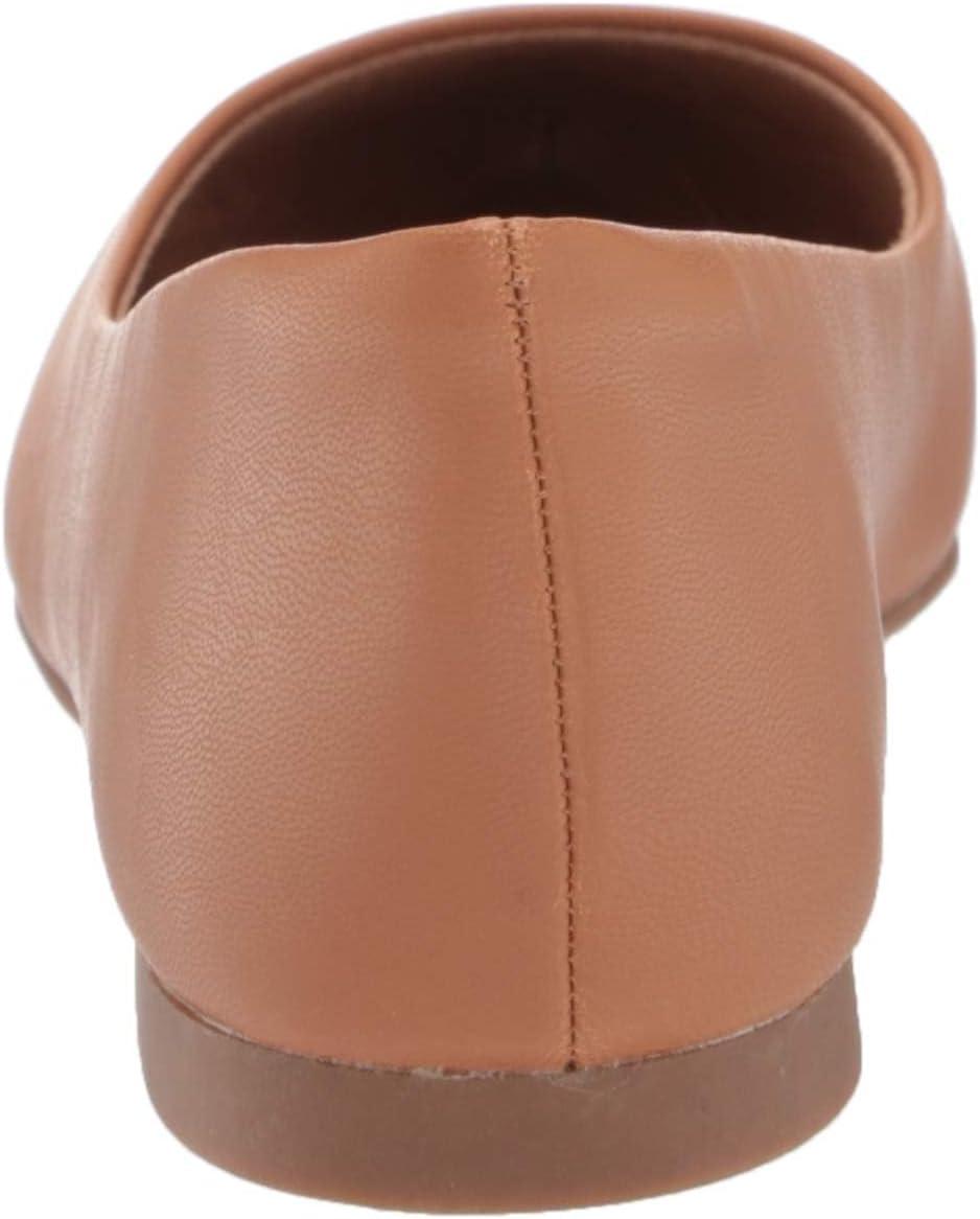 image:imageAmazon Essentials Femme Ballerines Bout PointuChameau