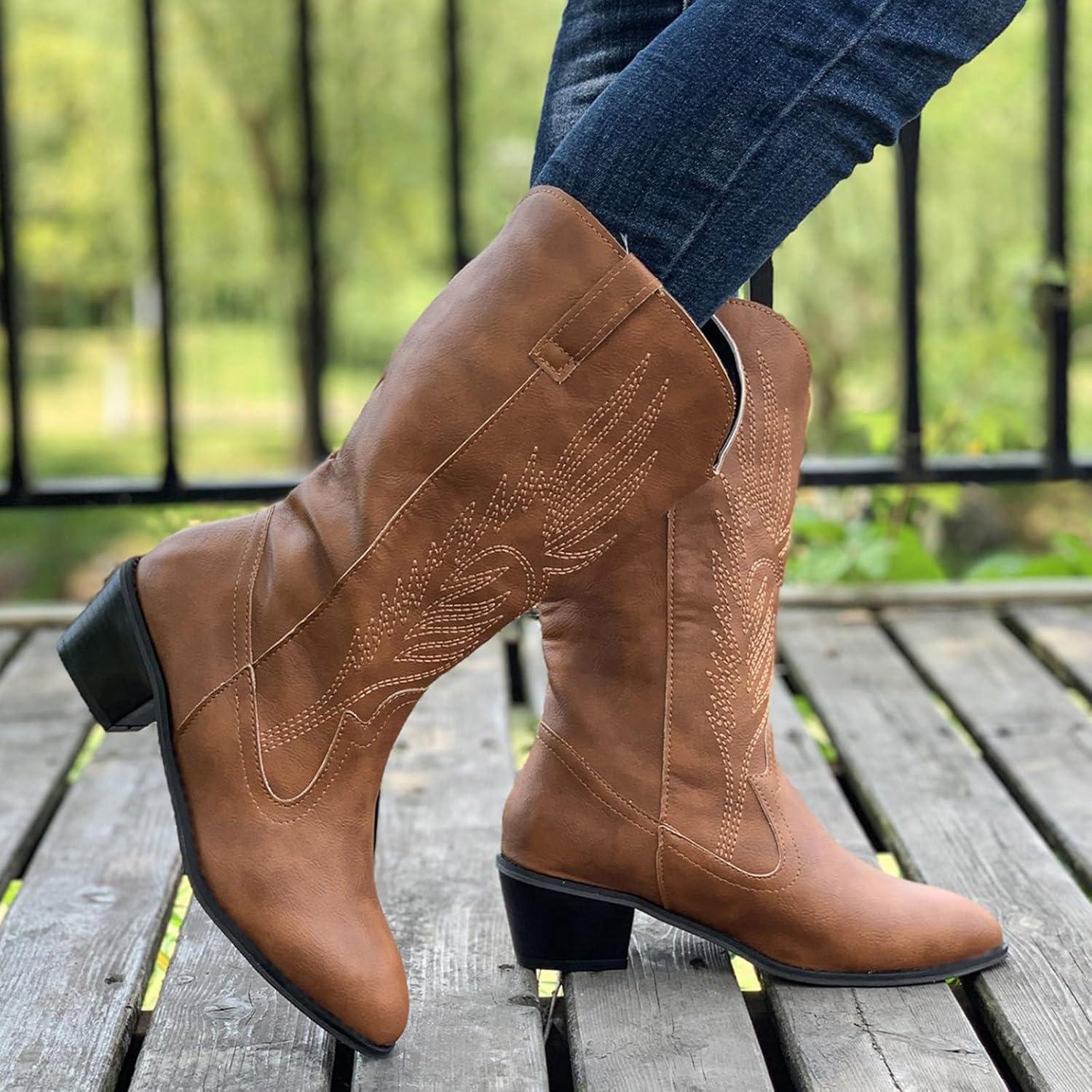 image:imageGenerisch Bottes de cowboy en cuir pour femme Bottes western brodes mimollets Chaussures de cowgirl de haute qualit pour femme avec forme de chaussure normale Bottes la mode miveau BottesMarron