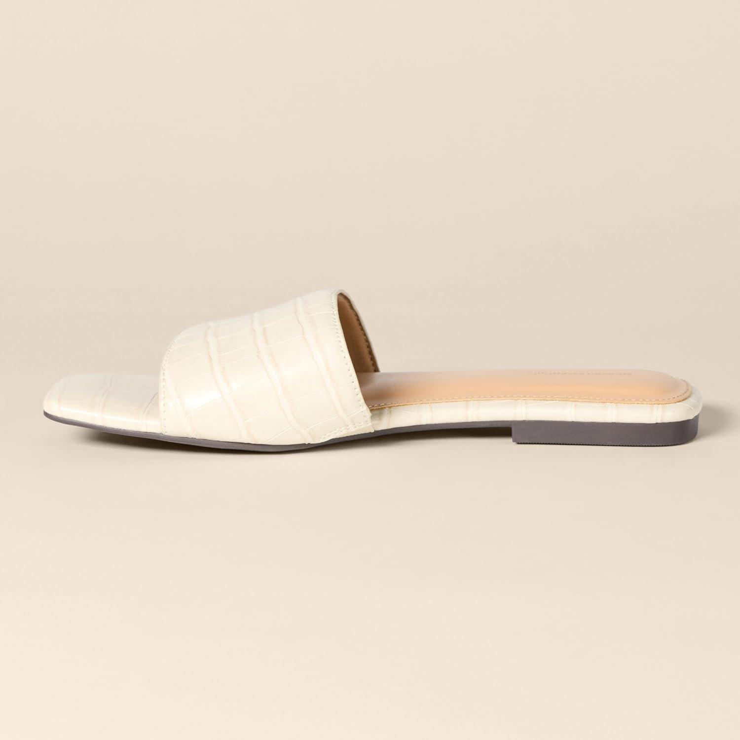 image:imageAmazon Essentials Slide SandalsFaux Crocodile Crme
