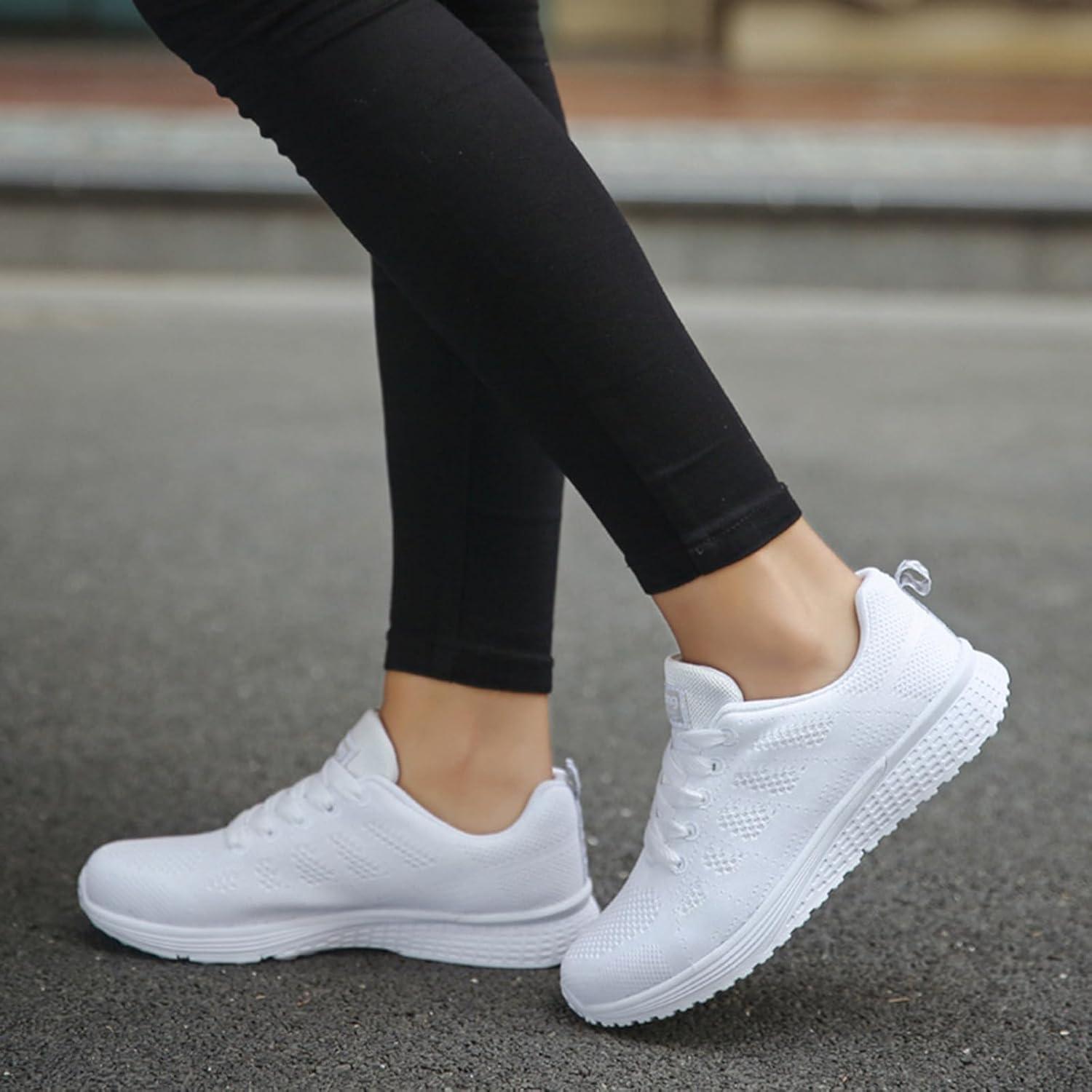 image:imageFemme Chaussures de Running pour Course Sports Fitness Respirant Mesh Gym Outdoor Trail Jogging Walking Tennis Baskets athltique Sneakers pour Femme02 Blanc