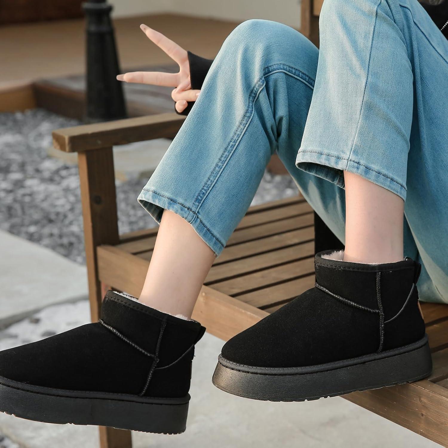 image:imageYUHITYGZGS Bottines femme hiver Chaude Confortables Antidrapant Fourres Impermables Bottes De Neige Australien Classiques Bottines Fourres Chaussons Chaussettes Boots pour LextrieurNoir