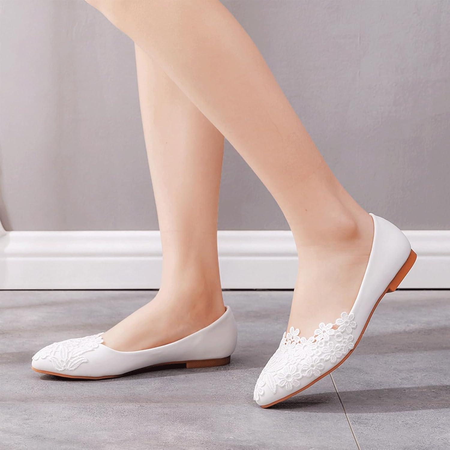 image:imageFGRID Chaussures Plates de Ballet pour Femmes Chaussures de marie Ballerine dcoupes en Dentelle Blanche Bout Pointu Chaussures Dolly Mariage Bout ferm Grande TailleWhite Blanc