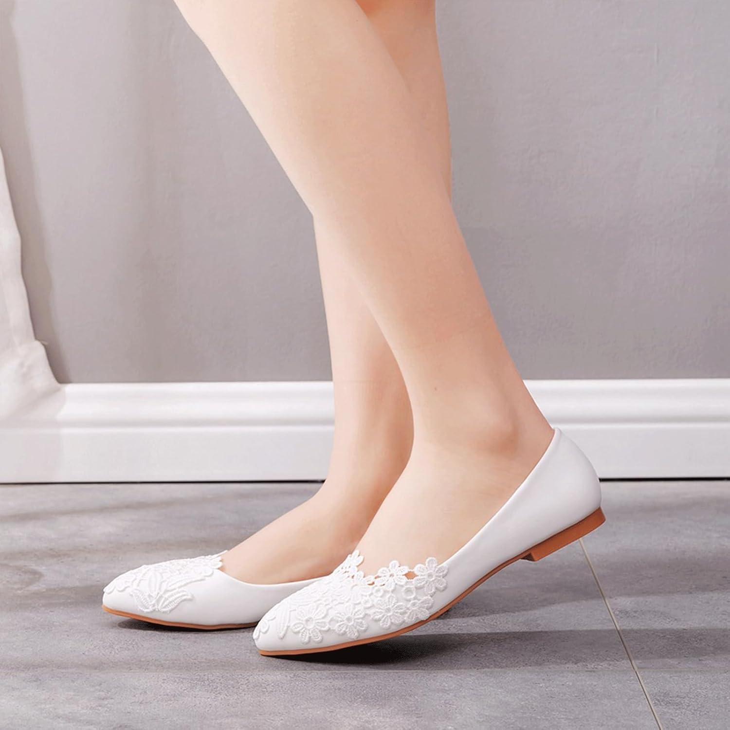 image:imageFGRID Chaussures Plates de Ballet pour Femmes Chaussures de marie Ballerine dcoupes en Dentelle Blanche Bout Pointu Chaussures Dolly Mariage Bout ferm Grande TailleWhite Blanc