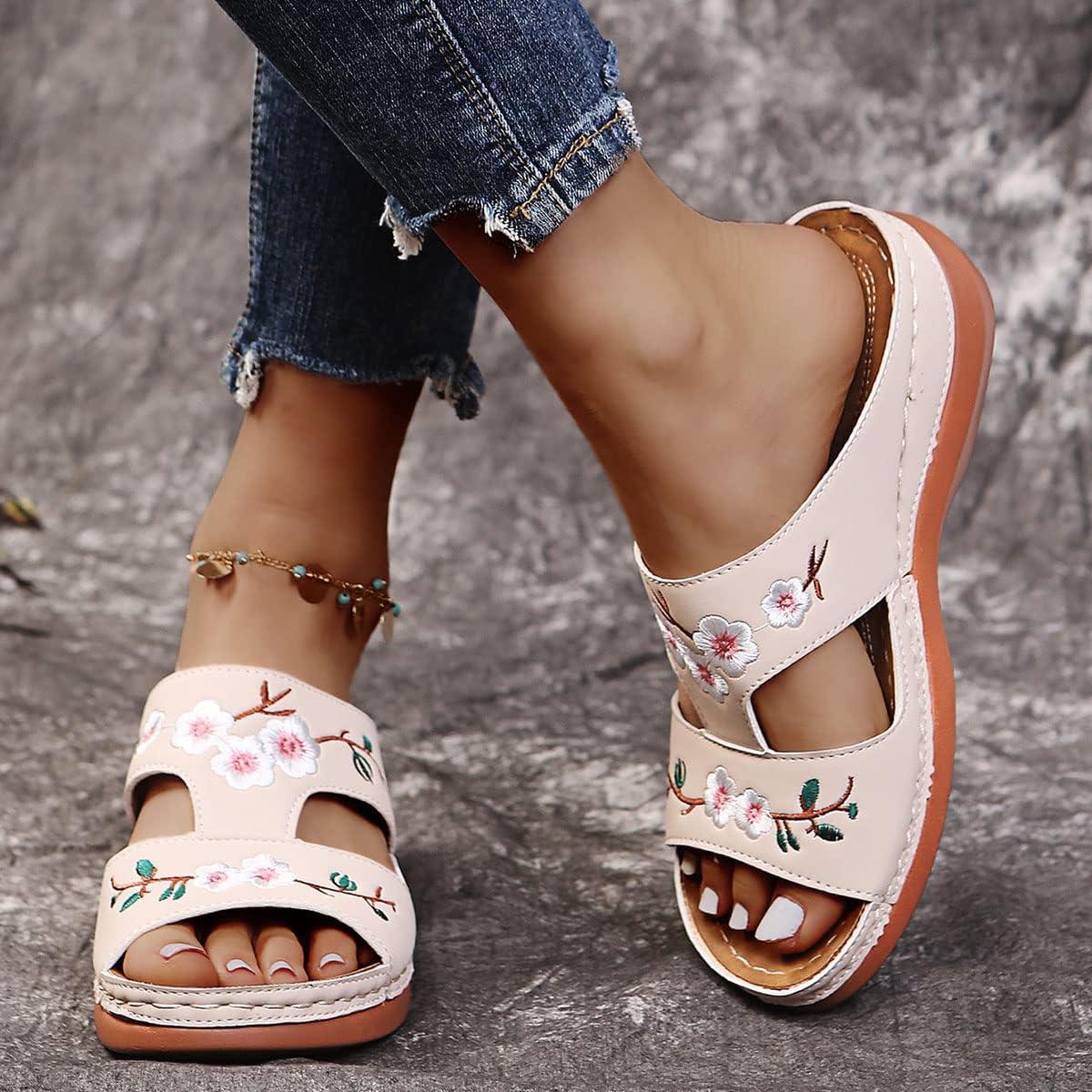 image:imageOnsoyours Sandales Compensees Femme Confortable Mules t Plateforme Bout Ouvert Rome Chaussures Vintage Pantoufles pour Plage Vacances SlippersD Beige